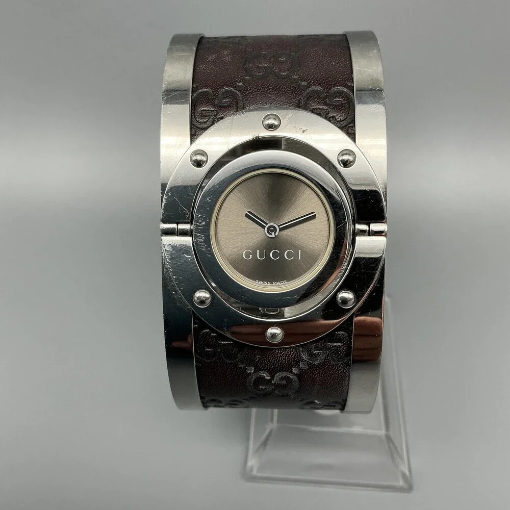 Gucci Twirl 112 Womens Watch 23mm Brown Leather GG Bangle Swiss New Battery 6.5